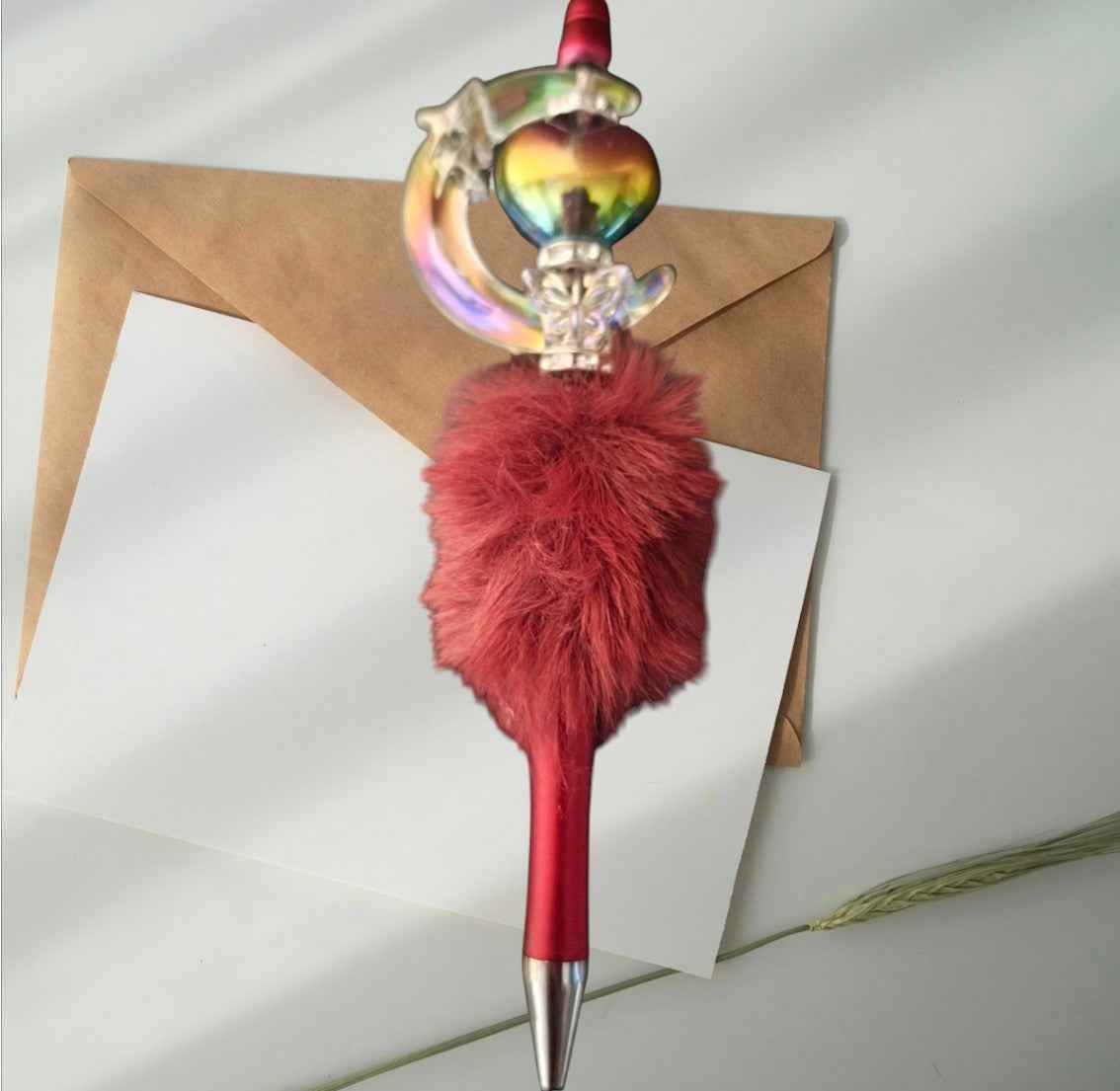 Pluizige luxe pennen met kralen,