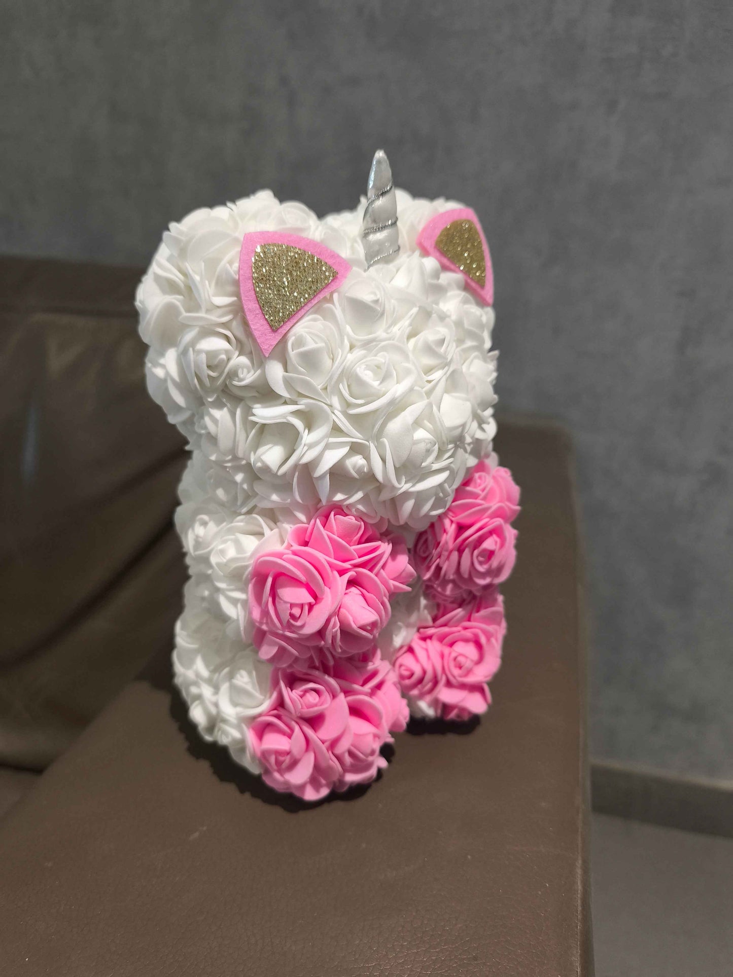 unicorn bloemenbeer handgemaakt 25 cm