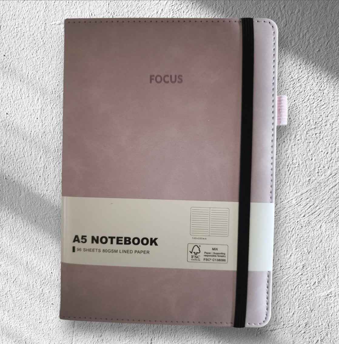 Gepersonaliseerd notitieboekje met siliconen kralen - pen en sleutelhanger
