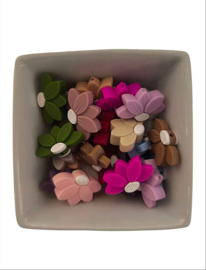 Halve Daisy Siliconen Bloemkralen – 30×18×8 mm | Voor Pennen, Clips & Armbanden