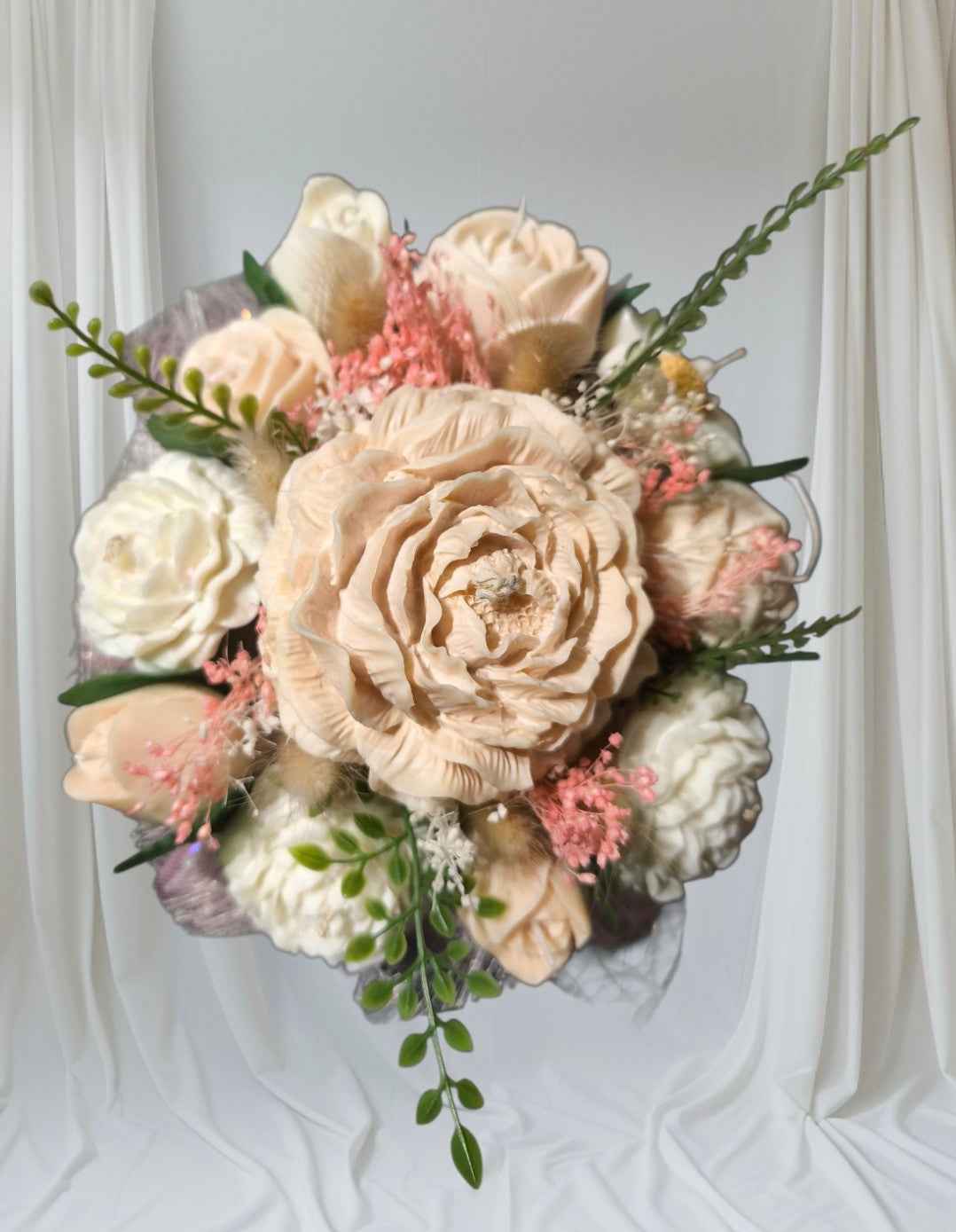 Bloemenboeket van kaarsen
