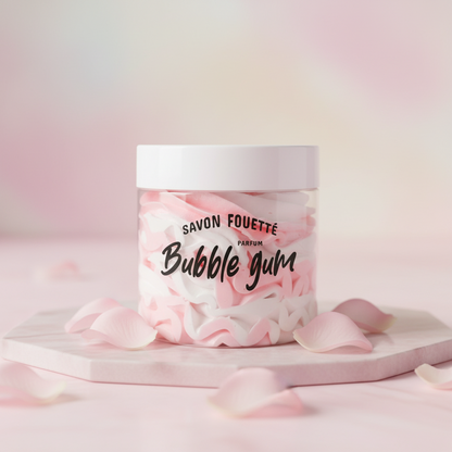 whipped cream soap: Strawberry & kiwi