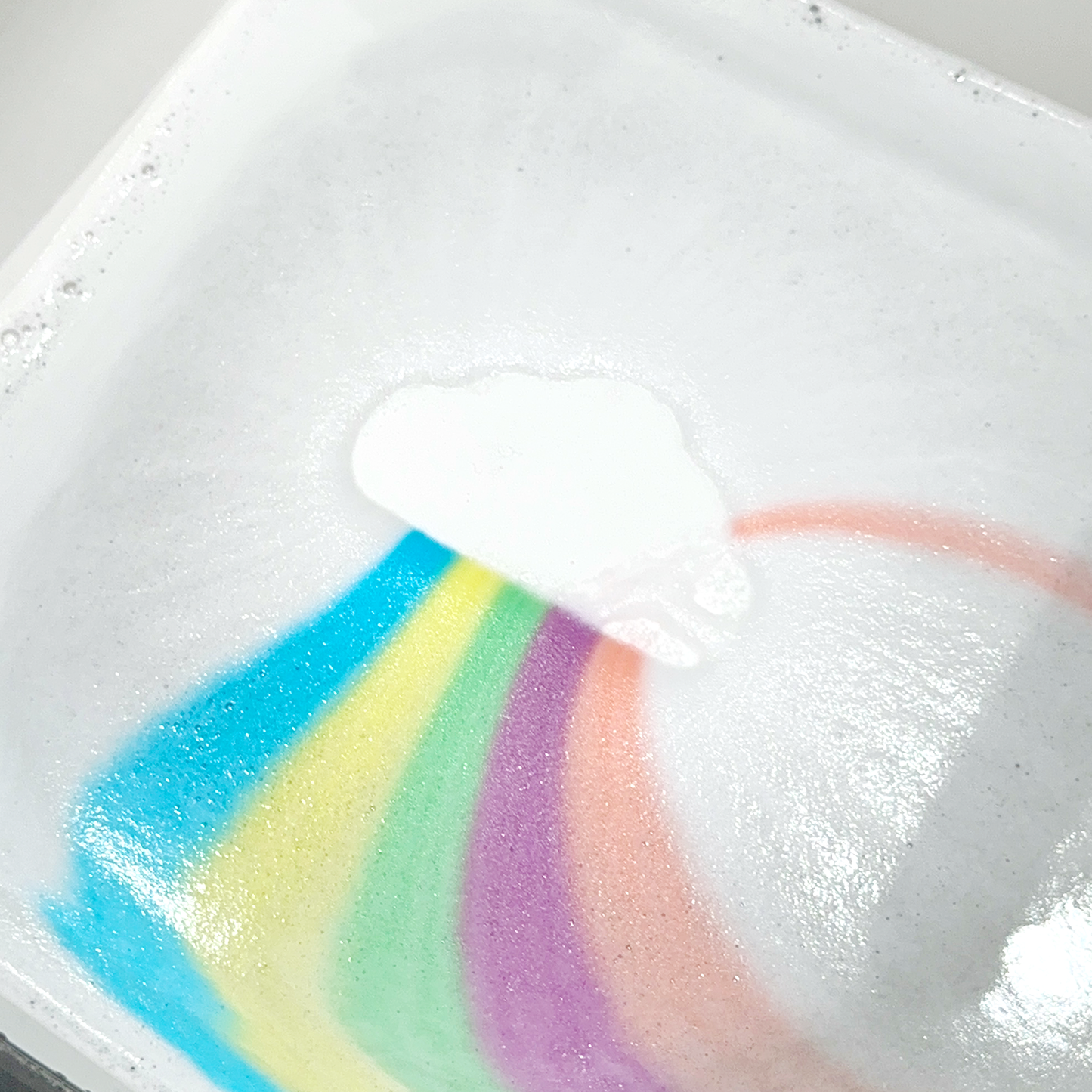 Badbom 150 gr met Kokosgeur en Regenboogeffect voor de Ultieme Badervaring - Badbom Kokosgeur Regenboogeffect kopen
